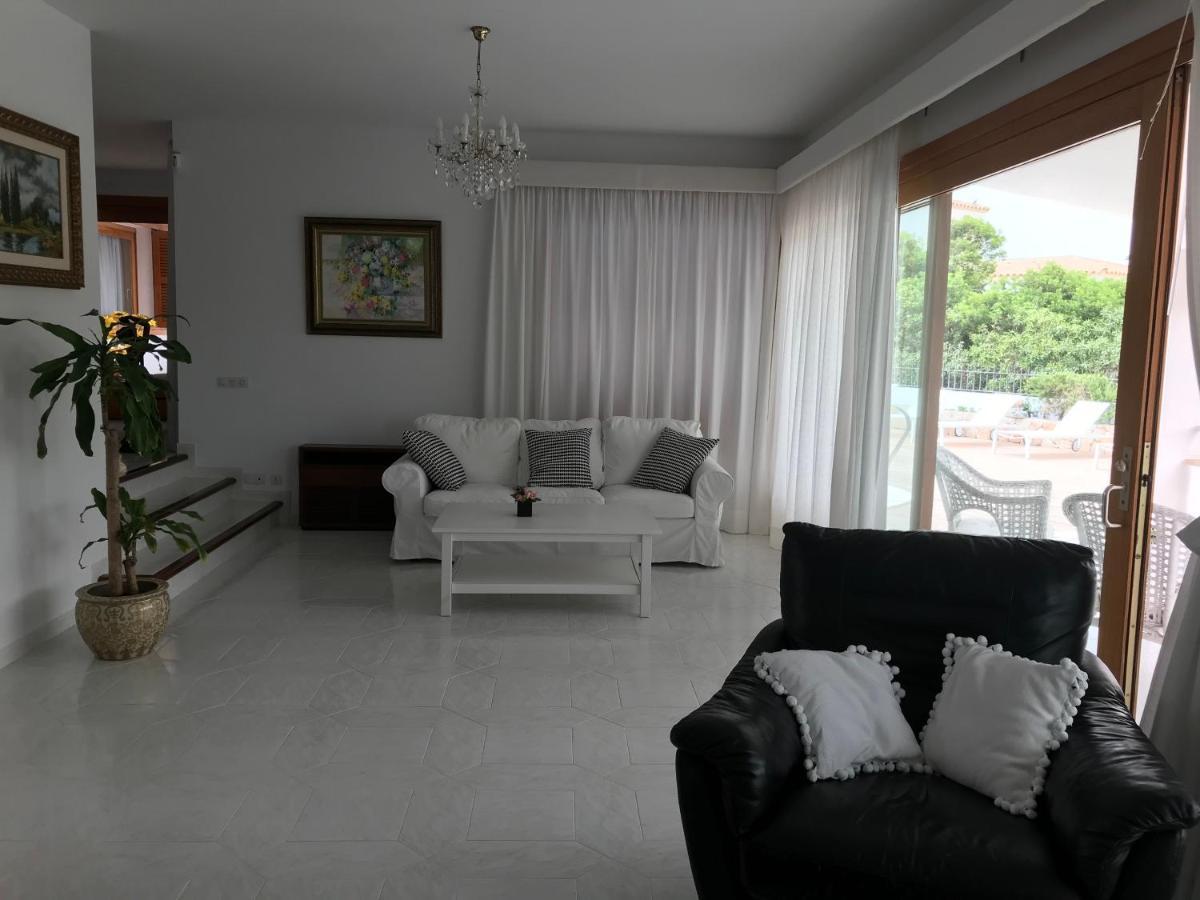 Villa Garrido Puerto Colom Exteriör bild